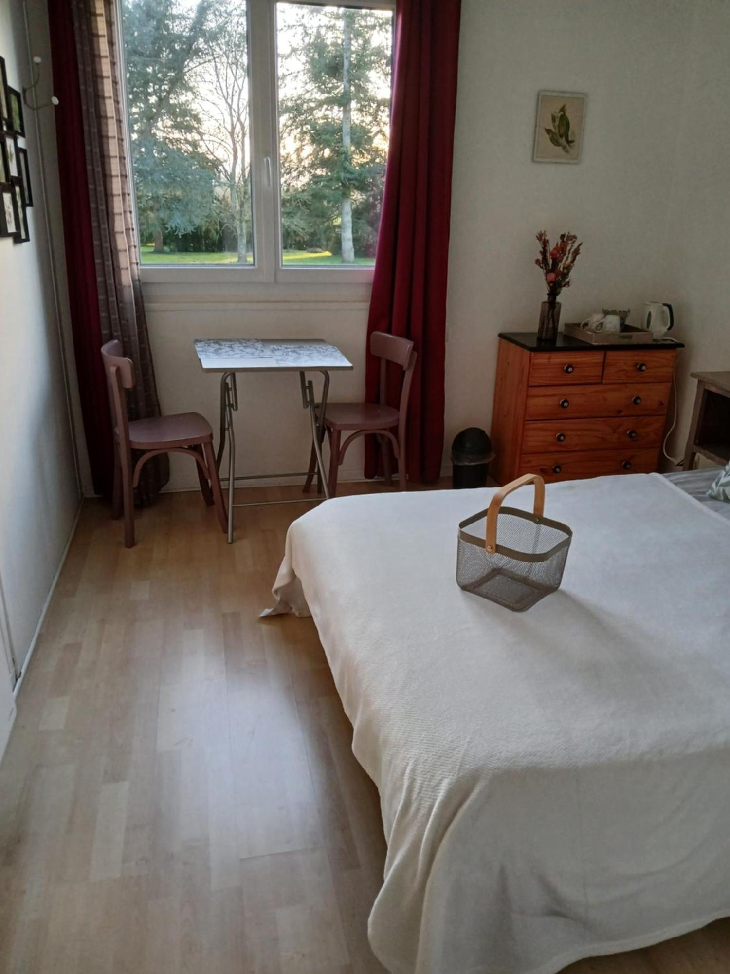 Bed and Breakfast Domaine Des Ifs Le Pin  Exterior foto